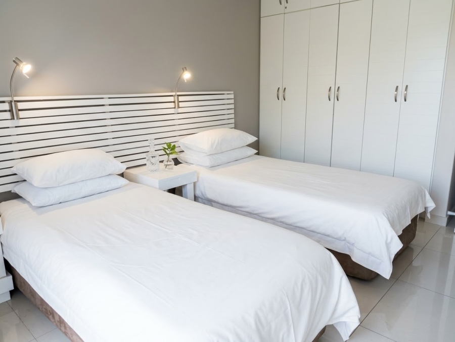 To Let 1 Bedroom Property for Rent in Rondebosch Western Cape